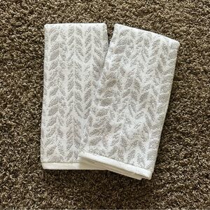White & Grey Patterned Hand Towels